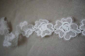 14 yards venice lace trim by the yard, off white embroidered lace fabric, lace tassel trims
14 yards venice lace trim by the yard, off white embroidered lace fabric, lace tassel trims