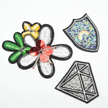 20pcs Sequins Beaded and rhinestone Embroidery Iron On Patches Applique Jeans Bags Decor DIY
20pcs Sequins Beaded and rhinestone Embroidery Iron On Patches Applique Jeans Bags Decor DIY