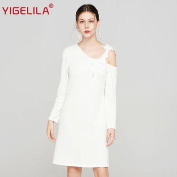 YIGELILA Fashion Women White Knitted Dress Autumn O-neck One Shoulder Lace Beading Full Sleeve Knee Length Straight Dress 64112
YIGELILA Fashion Women White Knitted Dress Autumn O-neck One Shoulder Lace Beading Full Sleeve Knee Length Straight Dress 64112