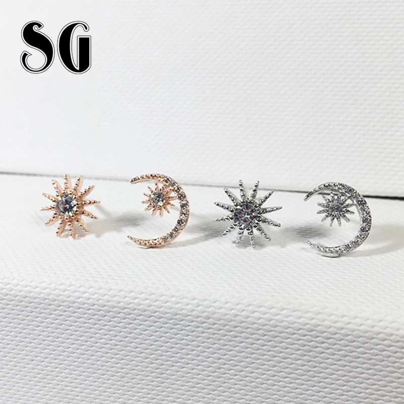 SG New Arrival 925 Sterling Silver Sparkling Moon and Star Cubic Zircon Small Stud Earrings for Women Fashion Earrings Jewelry
SG New Arrival 925 Sterling Silver Sparkling Moon and Star Cubic Zircon Small Stud Earrings for Women Fashion Earrings Jewelry