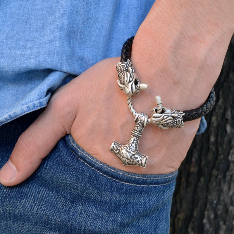 1pc Norse Viking Leather Bracelet With Thor Hammer Mjolnir Men's Punk Animal Amulet Bracelet Geeks Viking Lovers Jewelry BT36
1pc Norse Viking Leather Bracelet With Thor Hammer Mjolnir Men's Punk Animal Amulet Bracelet Geeks Viking Lovers Jewelry BT36