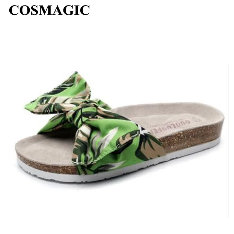 COSMAGIC 2019 New Summer Beach Cork Slippers Casual Women Printed Sweet Bowknot Clogs Non-slip Slip on Slides Shoe
COSMAGIC 2019 New Summer Beach Cork Slippers Casual Women Printed Sweet Bowknot Clogs Non-slip Slip on Slides Shoe