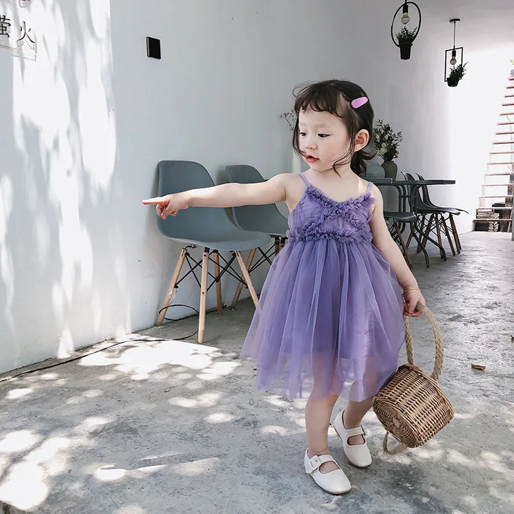 Summer fashion girls solid color fashion v-neck mesh princess dress 1-7 years kids sleeveless backless birthday dresses
Summer fashion girls solid color fashion v-neck mesh princess dress 1-7 years kids sleeveless backless birthday dresses