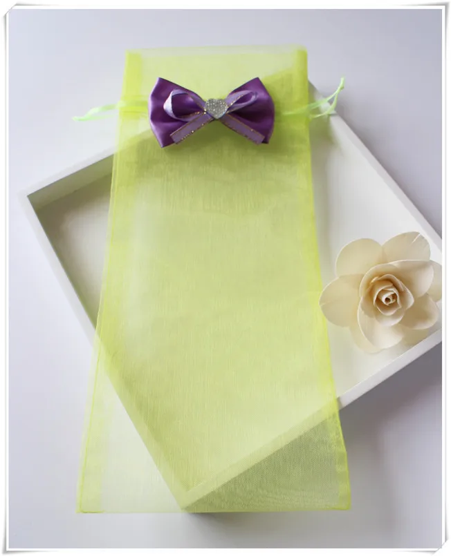 Organza OEM Logo red wine Organza packing pouch Gift Candy Bags Jewellry Package Pouch
Organza OEM Logo red wine Organza packing pouch Gift Candy Bags Jewellry Package Pouch