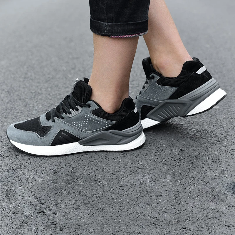 Xiaomi Mijia Retro running shoes High-elastic cushioning Upper breathable Non-slip rubber sole Fashion sneakers
Xiaomi Mijia Retro running shoes High-elastic cushioning Upper breathable Non-slip rubber sole Fashion sneakers