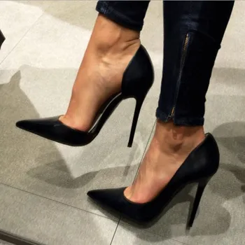 Beautiful and fashionable women's shoes, black PU, not a lacing set mouth, 11 cm stiletto pumps, pointed toe pumps.SIZE:34-45
Beautiful and fashionable women's shoes, black PU, not a lacing set mouth, 11 cm stiletto pumps, pointed toe pumps.SIZE:34-45