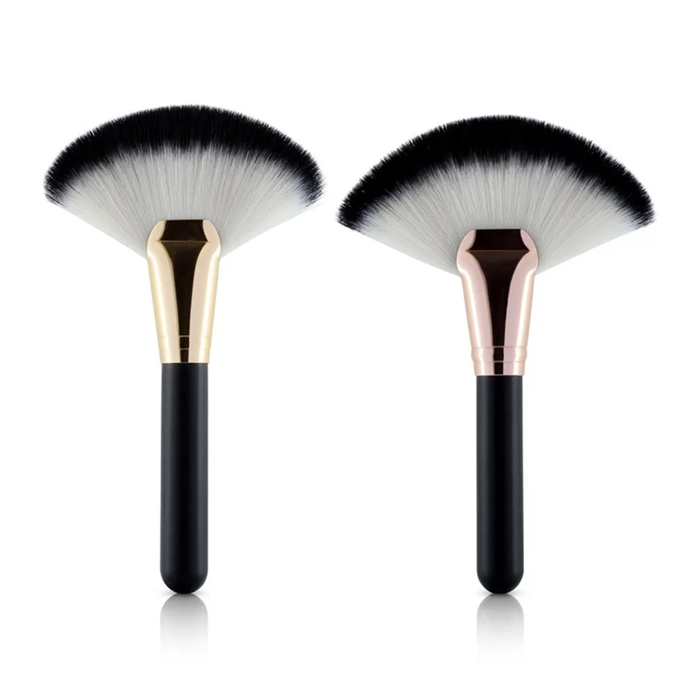 2019 New Makeup Brush 1pc Makeup Fan Shape Pro Cosmetic Face Powder Brush Blending Highlighter Contour Pincel de maquiagem L58
2019 New Makeup Brush 1pc Makeup Fan Shape Pro Cosmetic Face Powder Brush Blending Highlighter Contour Pincel de maquiagem L58