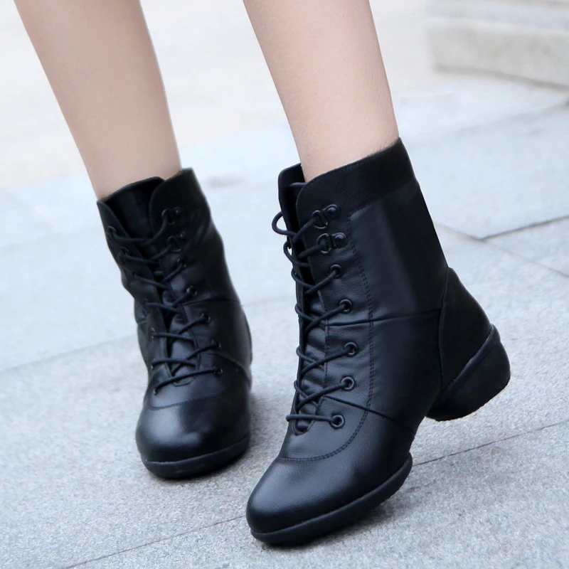 New Style Autumn Winter High Top Genuine Leather Women Modern Dancing Shoes Black Red Breathable Soft Bottom Ballet Dance Shoes
New Style Autumn Winter High Top Genuine Leather Women Modern Dancing Shoes Black Red Breathable Soft Bottom Ballet Dance Shoes