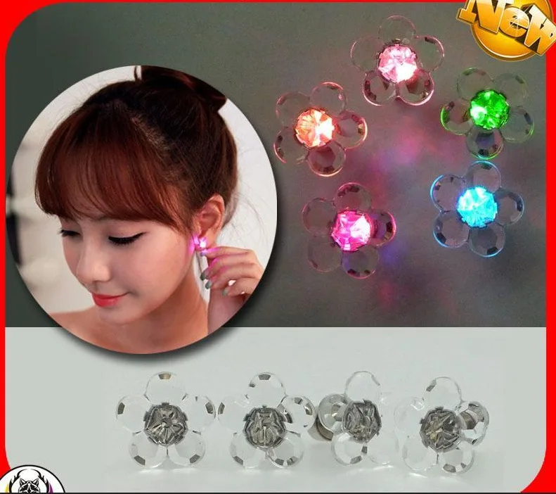 Plum Blossom Petal Stud Earring Personality Exaggerated mujer Party Women LED Earrings Small Cute Lady brincos
Plum Blossom Petal Stud Earring Personality Exaggerated mujer Party Women LED Earrings Small Cute Lady brincos