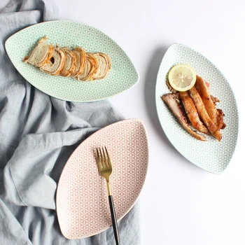 Dinner Plate Ceramic Dish Leaf Shape Tray Matte Printing Platos Sushi Display Tray Dessert Plate Salad Dish Christmas Plate 1pcs
Dinner Plate Ceramic Dish Leaf Shape Tray Matte Printing Platos Sushi Display Tray Dessert Plate Salad Dish Christmas Plate 1pcs
