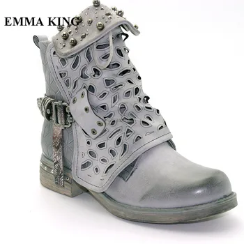 EMMA KING Botines Mujer 2018 Rivet Studded Turned-over Edge Ankle Boots Women Cut-out Low Heel Round Toe Buckle Zapatos De Mujer
EMMA KING Botines Mujer 2018 Rivet Studded Turned-over Edge Ankle Boots Women Cut-out Low Heel Round Toe Buckle Zapatos De Mujer