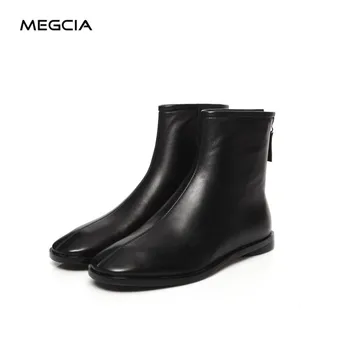 MEGCIA 2019 Black Boots Women Round Toe Autumn Ladies Flat Boots Genuine Leather Zipper Ankle Booties Fashion Shoes New MA909
MEGCIA 2019 Black Boots Women Round Toe Autumn Ladies Flat Boots Genuine Leather Zipper Ankle Booties Fashion Shoes New MA909