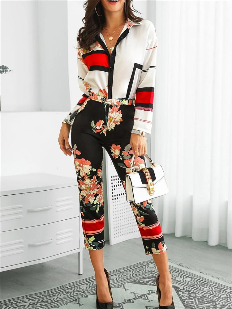 2019 Summer Women Elegant Vacation Leisure Romper Ladies Overalls Female Casual Floral Print Turn-Down Neck Long Sleeve Jumpsuit
2019 Summer Women Elegant Vacation Leisure Romper Ladies Overalls Female Casual Floral Print Turn-Down Neck Long Sleeve Jumpsuit