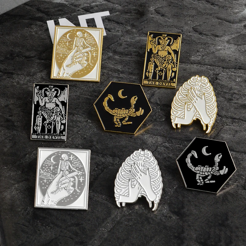 Halloween Party Gifts Devil scorpion skeleton skull rib cage hands Halloween Skeleton brooch Badges Lapel pin
Halloween Party Gifts Devil scorpion skeleton skull rib cage hands Halloween Skeleton brooch Badges Lapel pin