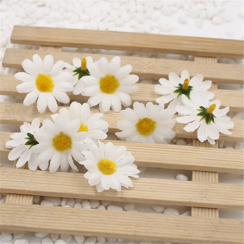 100pcs 4cm Silk Sunflower Handmake Artificial Flower Head Wedding Decoration DIY Wreath Gift Box Scrapbooking Craft Fake Flower
100pcs 4cm Silk Sunflower Handmake Artificial Flower Head Wedding Decoration DIY Wreath Gift Box Scrapbooking Craft Fake Flower