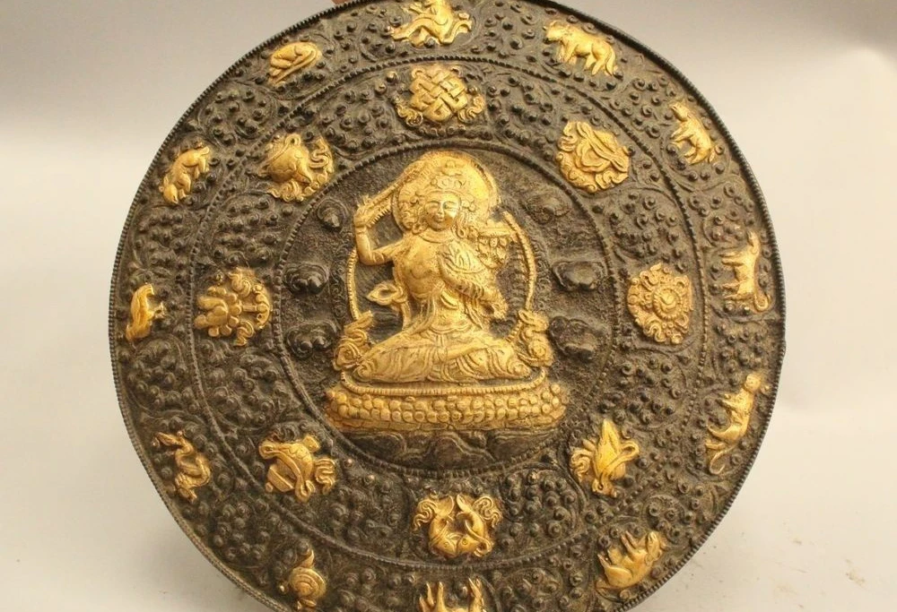 11"Chinese Tibet Buddhism Bronze Gild eight treasures Manjuist Buddha Kan Statue
11"Chinese Tibet Buddhism Bronze Gild eight treasures Manjuist Buddha Kan Statue