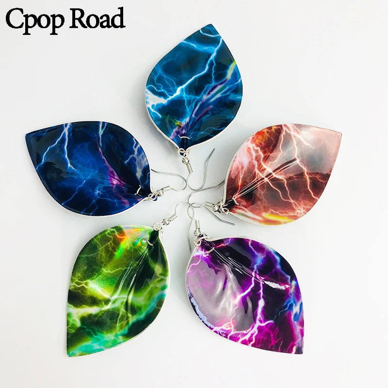 Cpop New Glitter PU Leather Earrings Colorful Fashion Elegant Leaf Earrings Women Accessories Jewelry Hot Sale Gift Wholesale
Cpop New Glitter PU Leather Earrings Colorful Fashion Elegant Leaf Earrings Women Accessories Jewelry Hot Sale Gift Wholesale