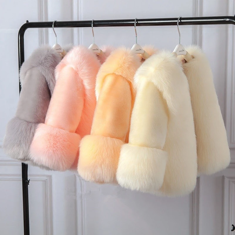 Sunshine & Rainy Winter Girls Fur Coat Elegant Baby Girl Faux Fur Jackets And Coats Thick Warm Parka Kids Boutique Clothes SSC61
Sunshine & Rainy Winter Girls Fur Coat Elegant Baby Girl Faux Fur Jackets And Coats Thick Warm Parka Kids Boutique Clothes SSC61