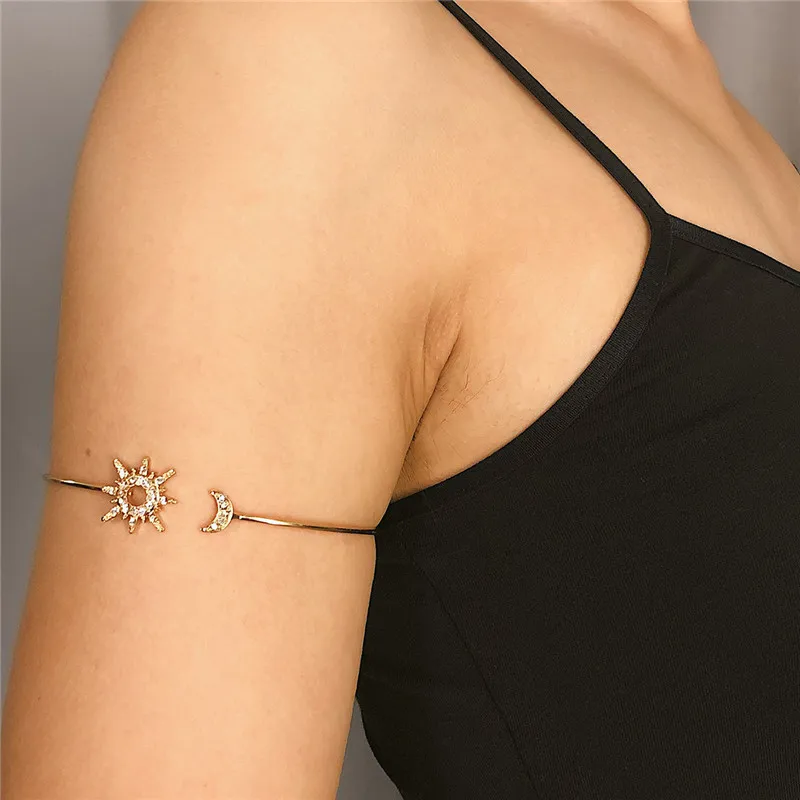 JEAE AITOTO 2019 Upper Arm Bracelet Vintage Open Bangle Armlet Indian Antique Gold Sun moon series Cuff Bangles for Women
JEAE AITOTO 2019 Upper Arm Bracelet Vintage Open Bangle Armlet Indian Antique Gold Sun moon series Cuff Bangles for Women