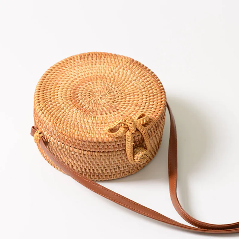 Women Handmade Woven Beach Circle Bohemia Messenger Bag Round Vintage Handmade Rattan Woven Shoulder Bag Women Summer Rattan Bag
Women Handmade Woven Beach Circle Bohemia Messenger Bag Round Vintage Handmade Rattan Woven Shoulder Bag Women Summer Rattan Bag