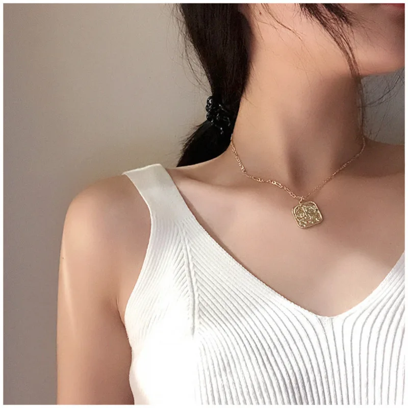 Japan Necklace Square Letter Pendant Clavicle Chain Small Fashion Female Large Necklace 2019 Bohemian Necklace Jewelry
Japan Necklace Square Letter Pendant Clavicle Chain Small Fashion Female Large Necklace 2019 Bohemian Necklace Jewelry