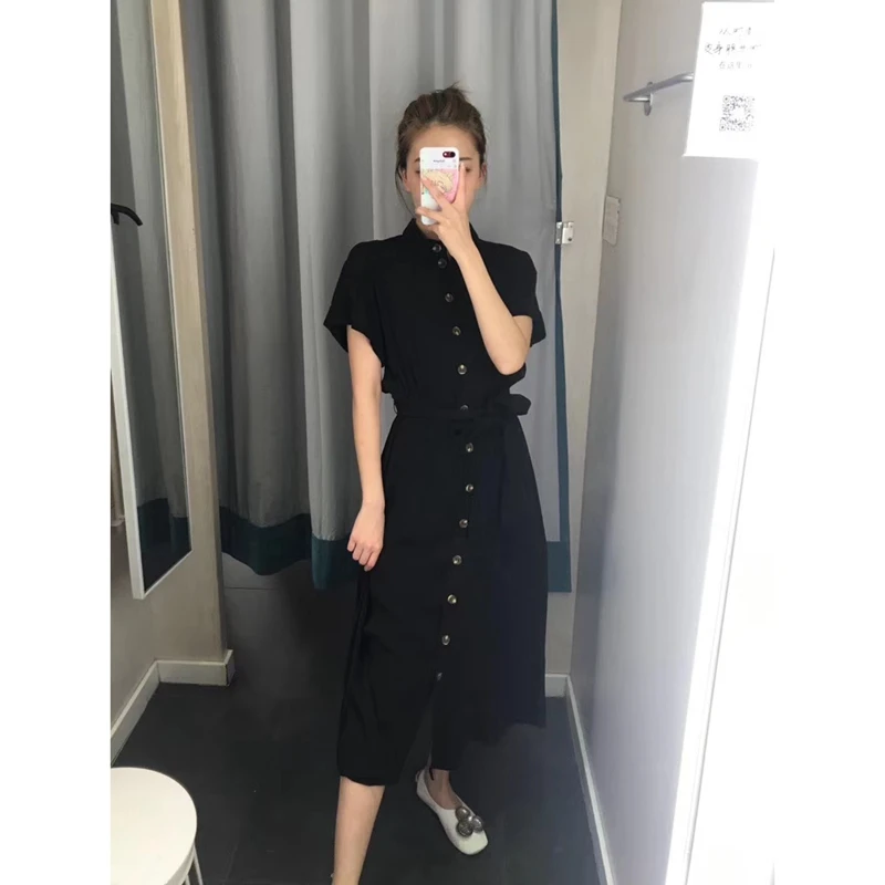 The long dress of the retro dress 2019 shows the skinny shirt dress college style and women's attire temperament
The long dress of the retro dress 2019 shows the skinny shirt dress college style and women's attire temperament