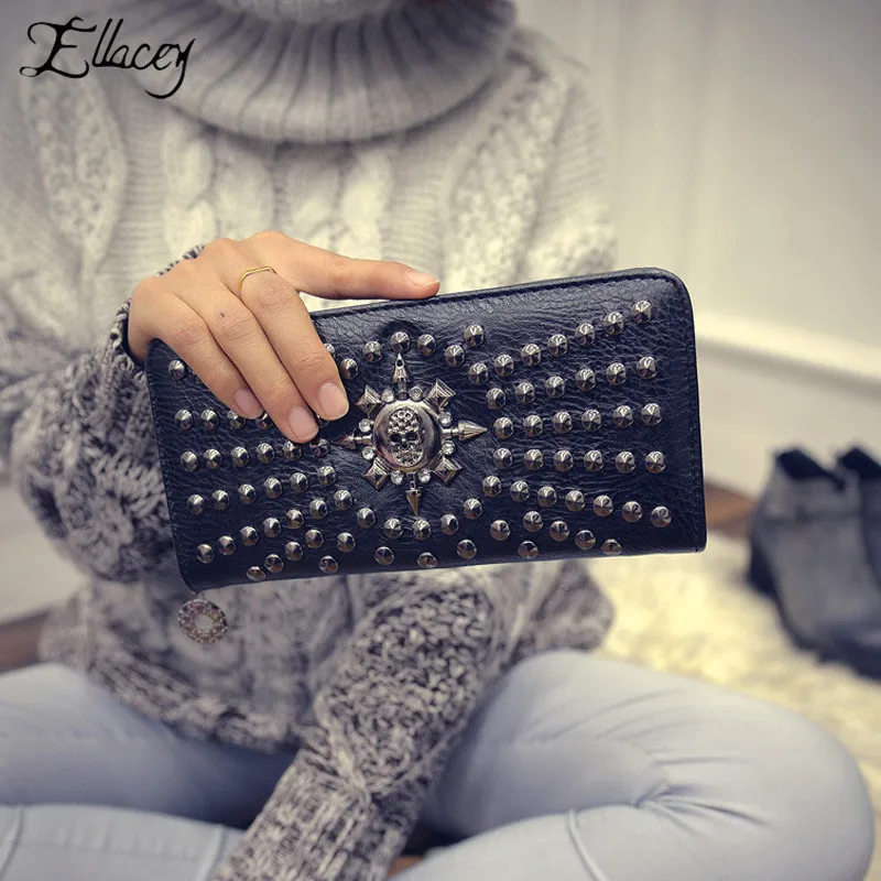 Grunge Style Punk Women Skull Rivets Long Wallet Multi-function Card Holder Wallet Women Passport Cover Wallet Rivets Card Purse
Grunge Style Punk Women Skull Rivets Long Wallet Multi-function Card Holder Wallet Women Passport Cover Wallet Rivets Card Purse