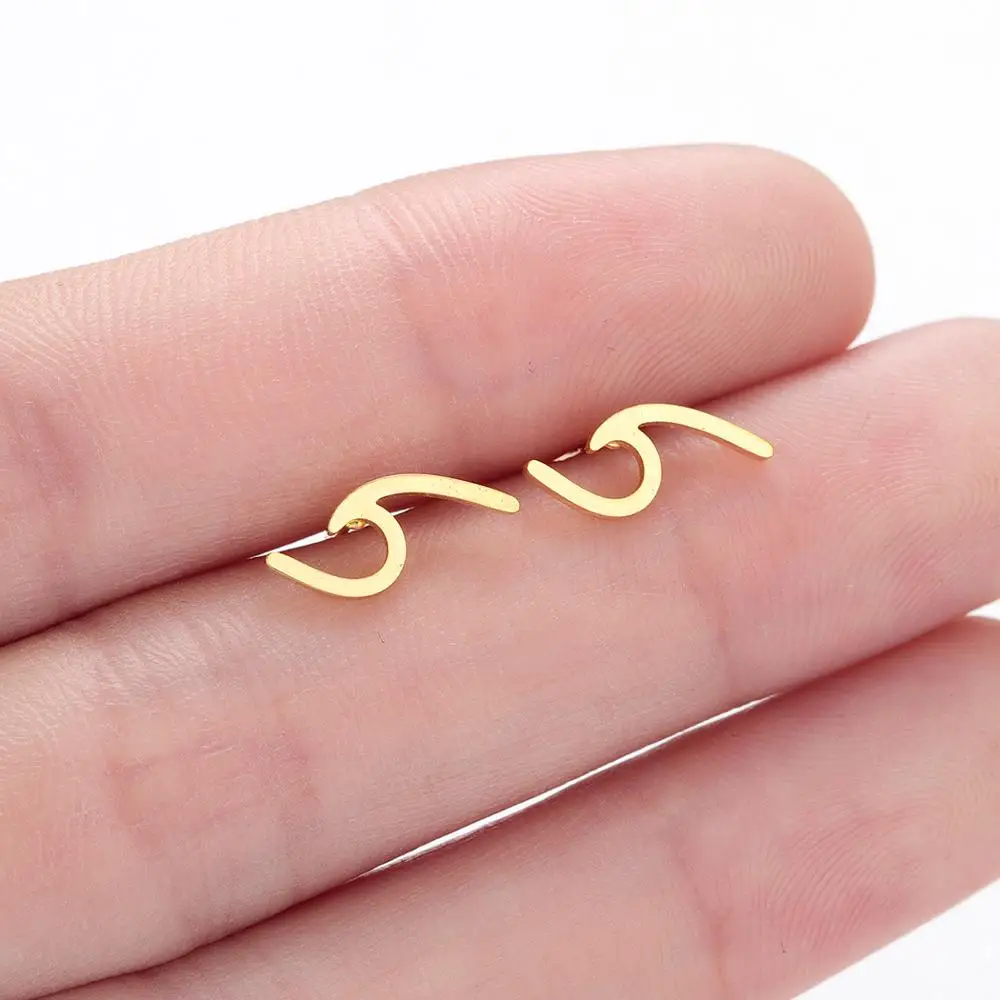 CHENGXUN Tiny Wave Stud Earrings Women Girls Stainless Steel Earrings Simple Minimalism Summer Jewelry Lovely Gift for Friend
CHENGXUN Tiny Wave Stud Earrings Women Girls Stainless Steel Earrings Simple Minimalism Summer Jewelry Lovely Gift for Friend