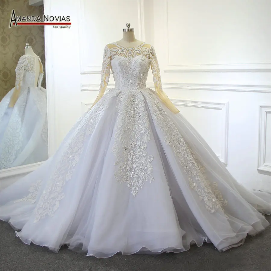 High Quality Sleeves Lace Appliqued Crystal Shinny Puffy Ball Gown vestidos de casamento Wedding Dresses 2017
High Quality Sleeves Lace Appliqued Crystal Shinny Puffy Ball Gown vestidos de casamento Wedding Dresses 2017