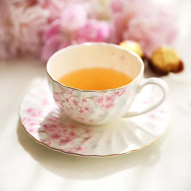Household Ceramic Flower Tea Teaset Coffee Pot with Warmer European Bone China Coffee Cup Saucer Spoon Gift Porcelain
Household Ceramic Flower Tea Teaset Coffee Pot with Warmer European Bone China Coffee Cup Saucer Spoon Gift Porcelain