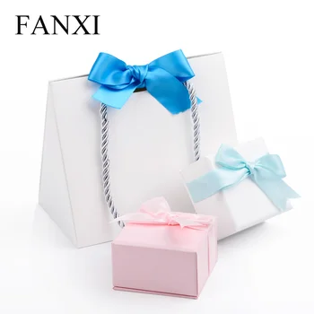 beautiful creative jewelry packaging paper jewelry gift bags small gift bag bow jewelry bag shopping bag
beautiful creative jewelry packaging paper jewelry gift bags small gift bag bow jewelry bag shopping bag