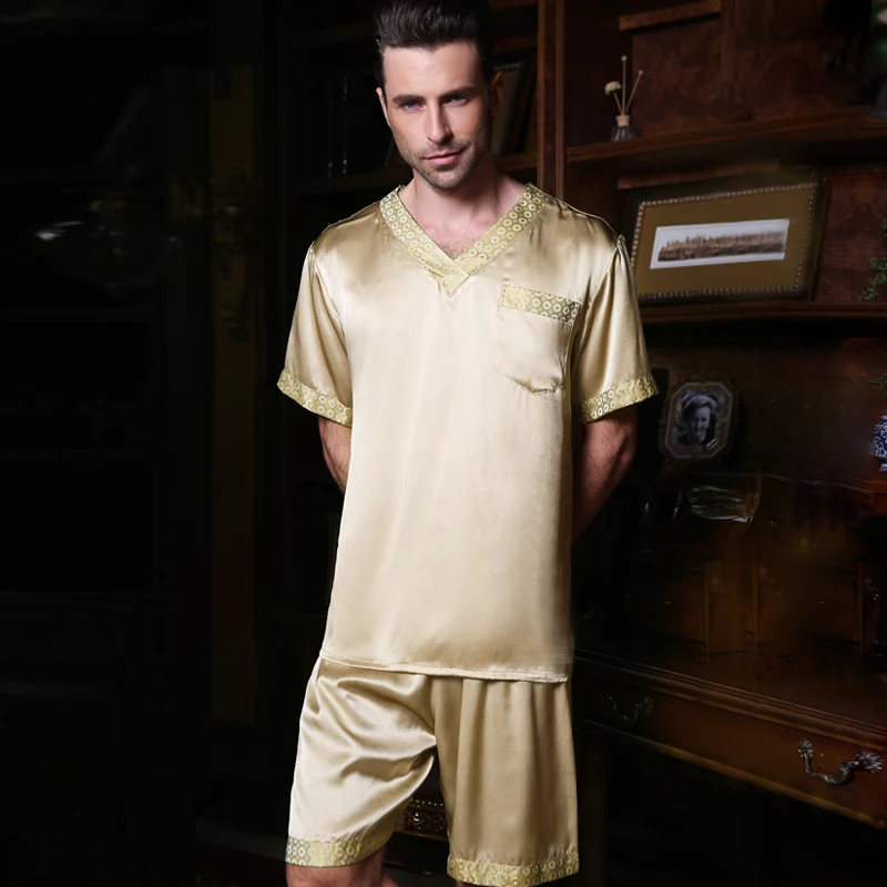 New Arrival Mens Sexy Pajamas Silk Sleepwear Male Short-Sleeve Shorts 100% Mulberry Silk Pajamas Men Homewear Sets Free Shipping
New Arrival Mens Sexy Pajamas Silk Sleepwear Male Short-Sleeve Shorts 100% Mulberry Silk Pajamas Men Homewear Sets Free Shipping