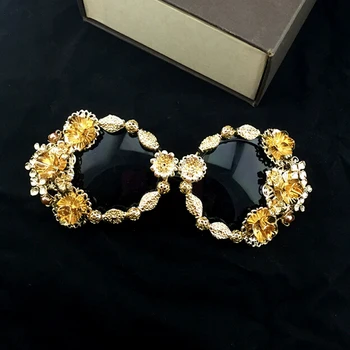 New 2017 fashion baroque women sun glasses metal flower big sunglasses Vintage Retro lady exaggerated Frame Mirrored sunglass
New 2017 fashion baroque women sun glasses metal flower big sunglasses Vintage Retro lady exaggerated Frame Mirrored sunglass
