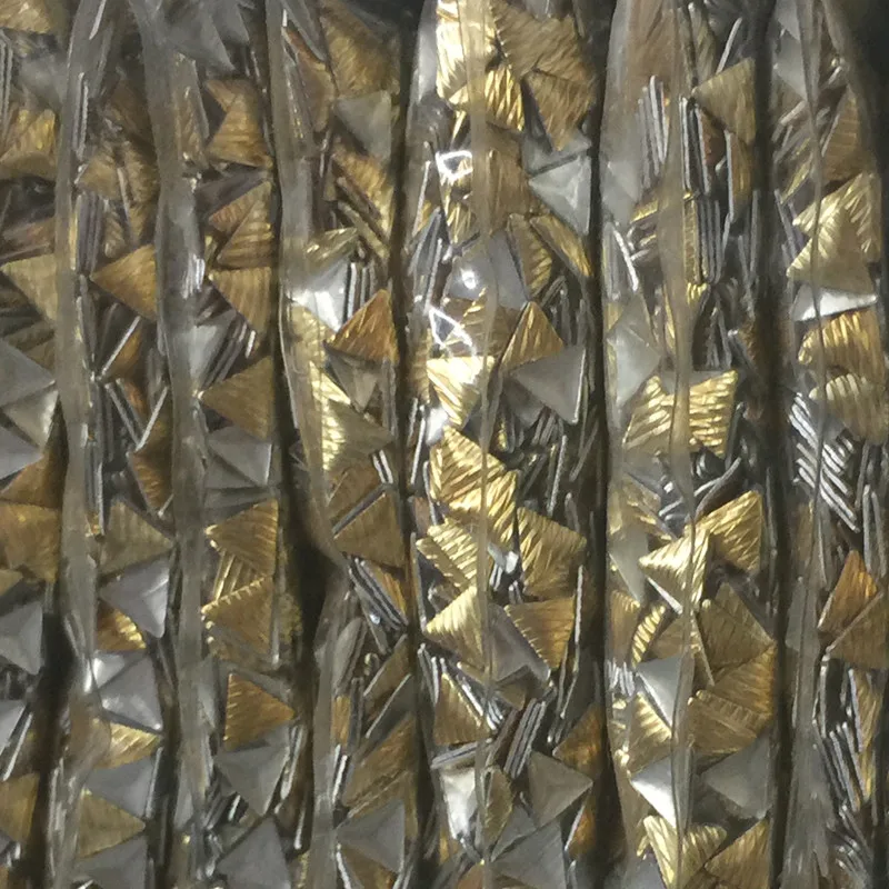 1440pcs/10gr 10*10mm Gold Hot Fix Studs Triangles Spire Shape Iron On Nailheads Hotfix Punk Rock DIY Rhinestuds Cloth Accessory
1440pcs/10gr 10*10mm Gold Hot Fix Studs Triangles Spire Shape Iron On Nailheads Hotfix Punk Rock DIY Rhinestuds Cloth Accessory