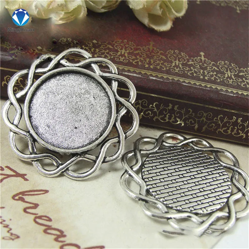 MINGXUAN 10pcs/lot 20mm Antique Bronze Pendant Settings Cabochon Base Bezel Trays Blank Fit Glass Cabochons DIY Necklace
MINGXUAN 10pcs/lot 20mm Antique Bronze Pendant Settings Cabochon Base Bezel Trays Blank Fit Glass Cabochons DIY Necklace