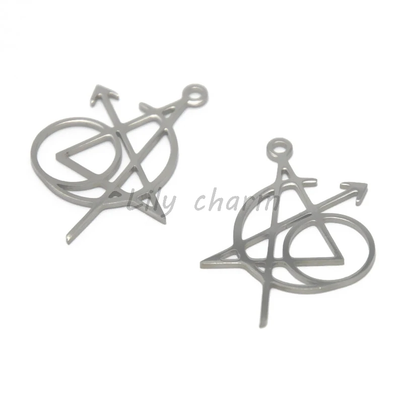 5pcs/lot The avengers Sigil charm founder avenger sign Pendant Six superhero sign Symbol Charm pendant 30X23mm
5pcs/lot The avengers Sigil charm founder avenger sign Pendant Six superhero sign Symbol Charm pendant 30X23mm