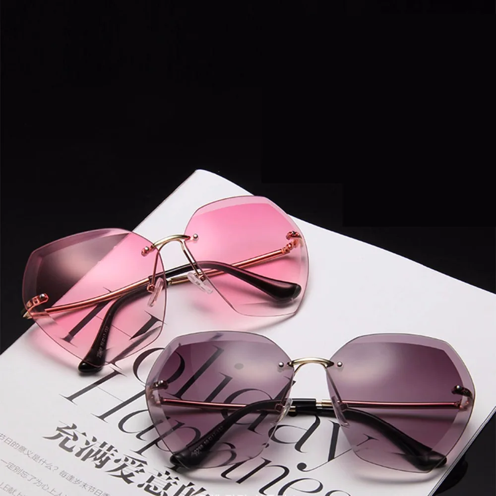 Luxury Vintage Rimless sunglasses women Brand Designer Oversized sunglasses Female sun glasses for lady Mirror Shades UV400
Luxury Vintage Rimless sunglasses women Brand Designer Oversized sunglasses Female sun glasses for lady Mirror Shades UV400