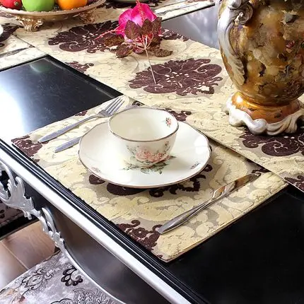 Two-color velvet Fashion modern Home American Mediterranean country table runner Table flag and Placemat Tea table flag
Two-color velvet Fashion modern Home American Mediterranean country table runner Table flag and Placemat Tea table flag