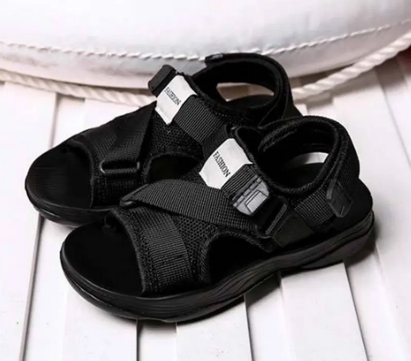 2019 Summer boys kids children sandals slippers Magic Sticking beach Shoes Non-slip Hook Loop slippers for boys and girls
2019 Summer boys kids children sandals slippers Magic Sticking beach Shoes Non-slip Hook Loop slippers for boys and girls