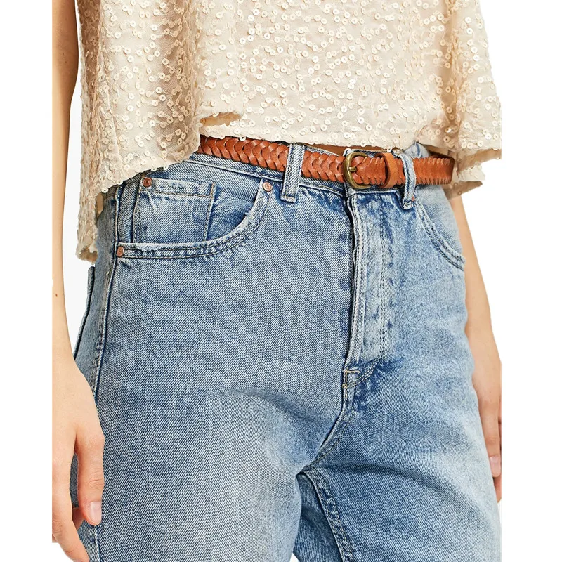 Women Genuine Leather Belt Female gold Buckle Woven hand Knitted Quality Luxury Designer Fashion Brand Belt For jeans skirt
Women Genuine Leather Belt Female gold Buckle Woven hand Knitted Quality Luxury Designer Fashion Brand Belt For jeans skirt