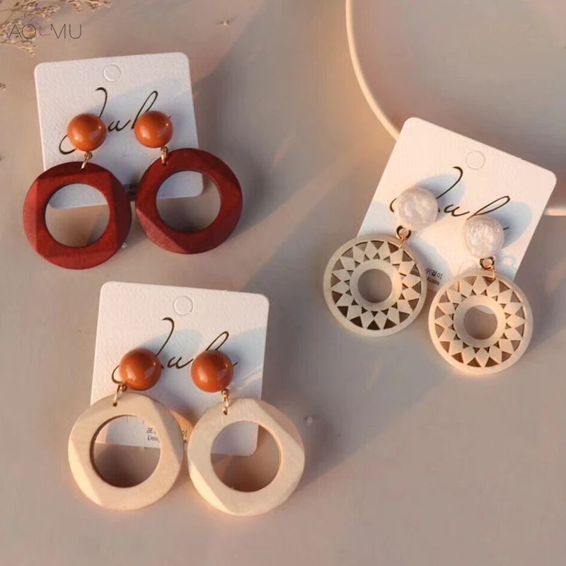 APMU Design Vintage Resin Irregular Geometric Round Hollow Carved Circle Wood Dangle Earrings for Women Girl Acrylic Acetate
APMU Design Vintage Resin Irregular Geometric Round Hollow Carved Circle Wood Dangle Earrings for Women Girl Acrylic Acetate