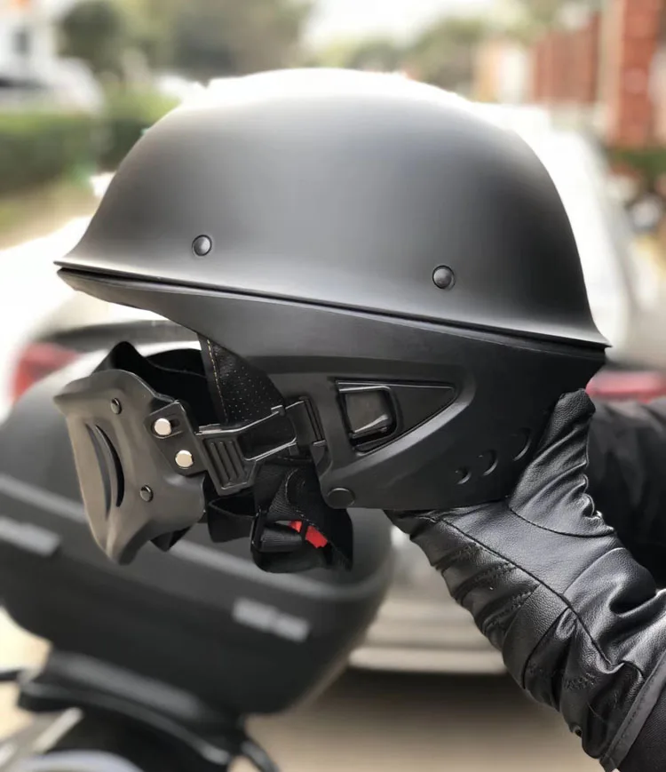 DOT certified heavy locomotive Harley retro rogue helmet half helmet detachable mask multi-function cool
DOT certified heavy locomotive Harley retro rogue helmet half helmet detachable mask multi-function cool