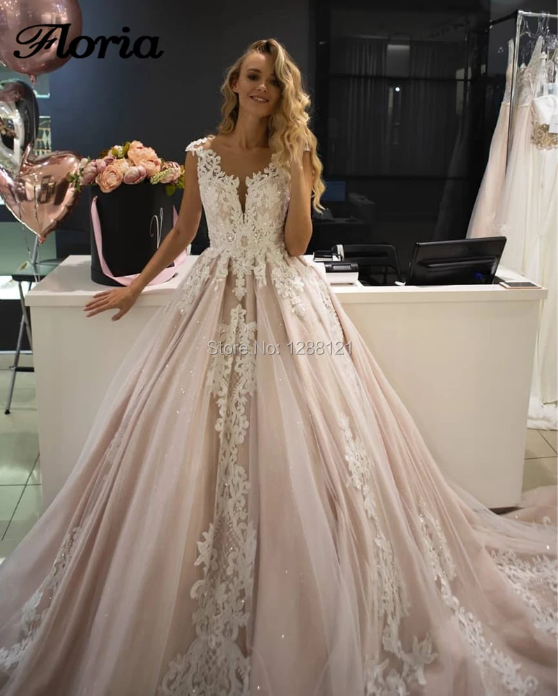 Arabic Heavy Beading Wedding Dresses With Detachable Skirt New Dubai Robe De Mariee Lace Crystal Bridal Wedding Gowns Kaftans
Arabic Heavy Beading Wedding Dresses With Detachable Skirt New Dubai Robe De Mariee Lace Crystal Bridal Wedding Gowns Kaftans