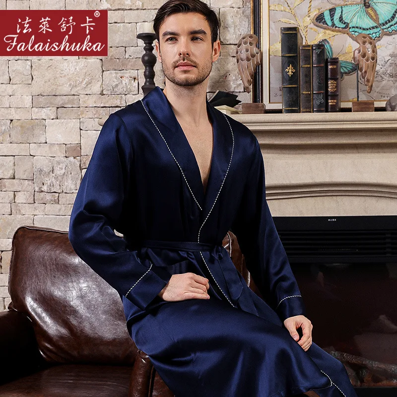 2019 Noble 100% real silk robes men simple Long sleeve Sleepwear male home robes casual fashion elegance men robe New
2019 Noble 100% real silk robes men simple Long sleeve Sleepwear male home robes casual fashion elegance men robe New
