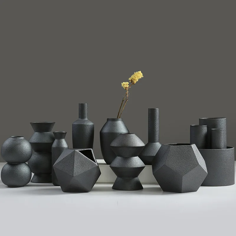 

Creative Unique Glaze Burning Black Ceramic Procelain Flower Pots Planters Office Desktop Botanic Vase Decorations Friend Gifts