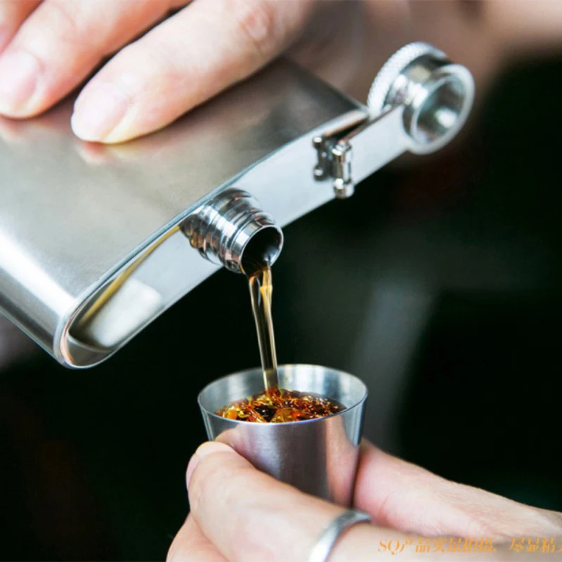 4Pcs/set Polished 30ML Mini Stainless Steel Shot Cup Wine Drinking Glasses with Leather Cover Bag for Home Kitchen Bar Hot Sell
4Pcs/set Polished 30ML Mini Stainless Steel Shot Cup Wine Drinking Glasses with Leather Cover Bag for Home Kitchen Bar Hot Sell