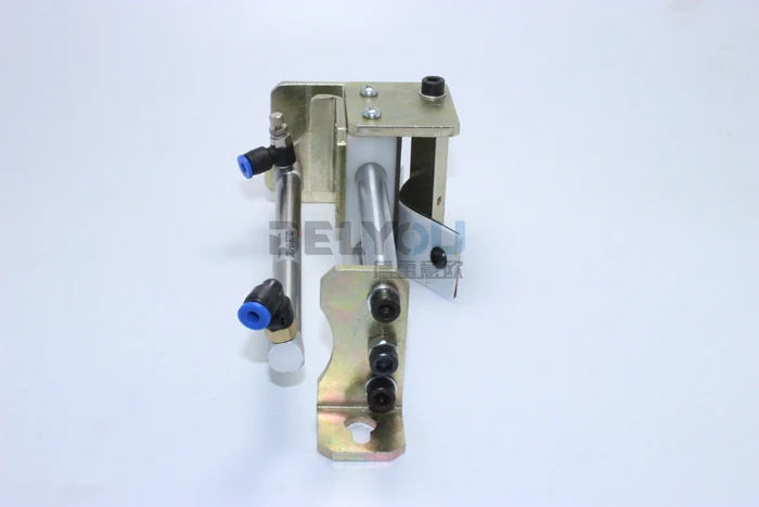 Woodworking machinery fittings sealing machine for thin strap belt feeding device with belt feeding device
Woodworking machinery fittings sealing machine for thin strap belt feeding device with belt feeding device