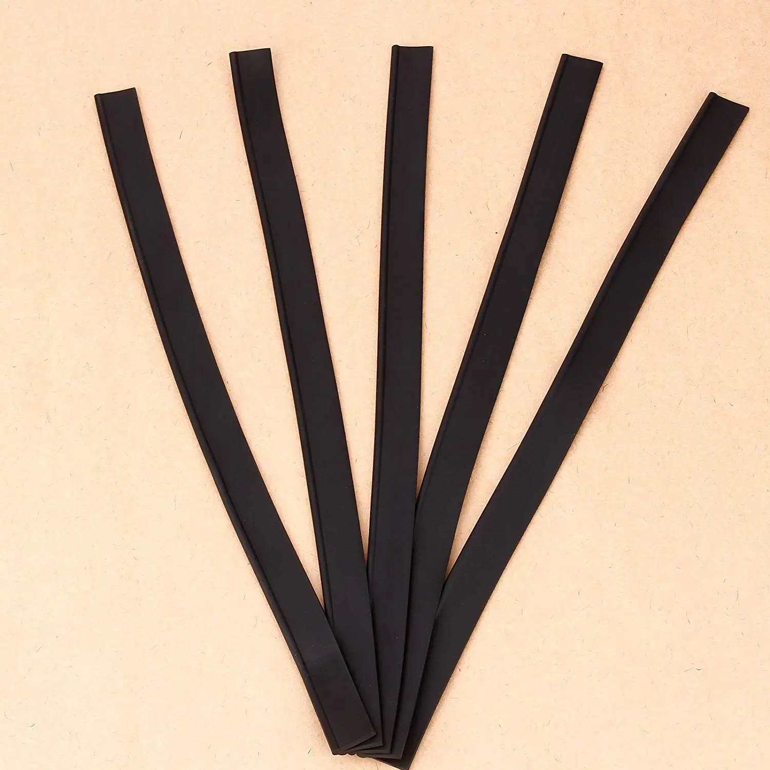 Window scraping cleaning household glass window brush replacement rubber band-35CM
Window scraping cleaning household glass window brush replacement rubber band-35CM