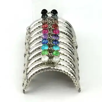 10 pcs/lot 8.5 cm silver metal purse frame semicircle lotus head coral beads Kiss clasp DIY bag accessories 10 colors
10 pcs/lot 8.5 cm silver metal purse frame semicircle lotus head coral beads Kiss clasp DIY bag accessories 10 colors
