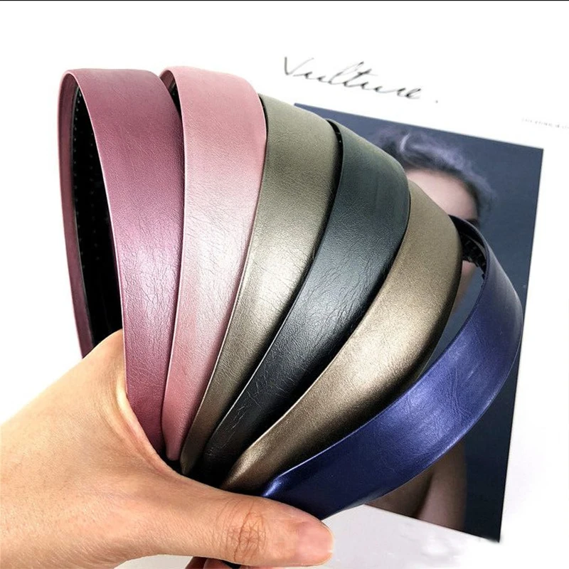 Korean Hairband Women Solid Color Simple Design Wide Leather Headband Hair Accessories Handmade Head Hoop Headwear
Korean Hairband Women Solid Color Simple Design Wide Leather Headband Hair Accessories Handmade Head Hoop Headwear